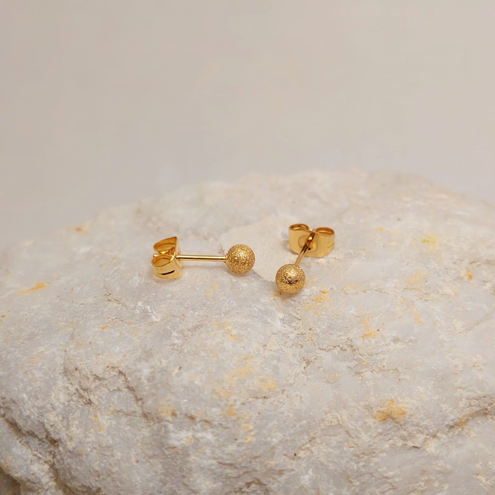 GOLD DUST – Lakris Jewelry