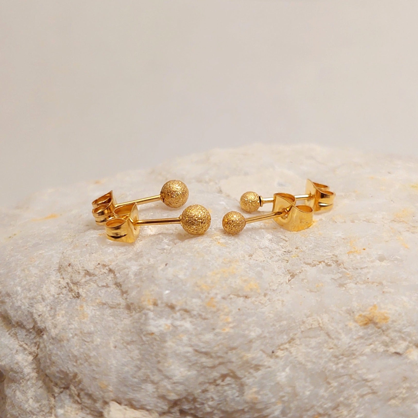 GOLD DUST – Lakris Jewelry